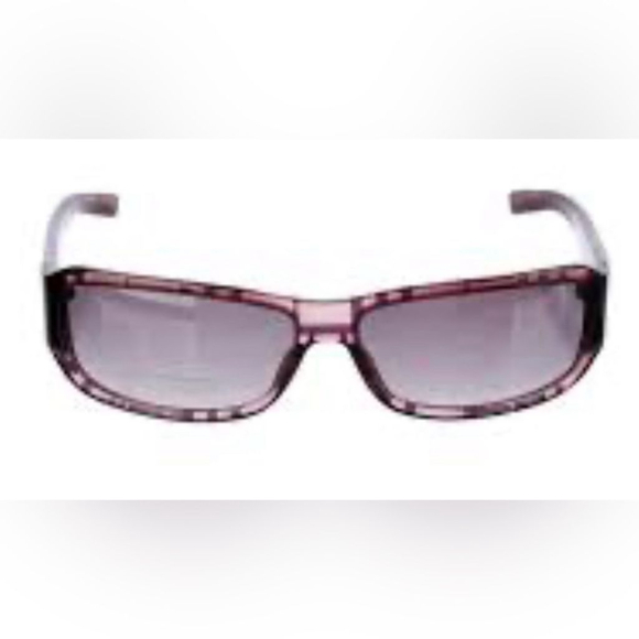 Pristine Vintage Burberry Shield Sunglasses in Burgundy Tortoiseshell Acetate - Picture 2 of 11